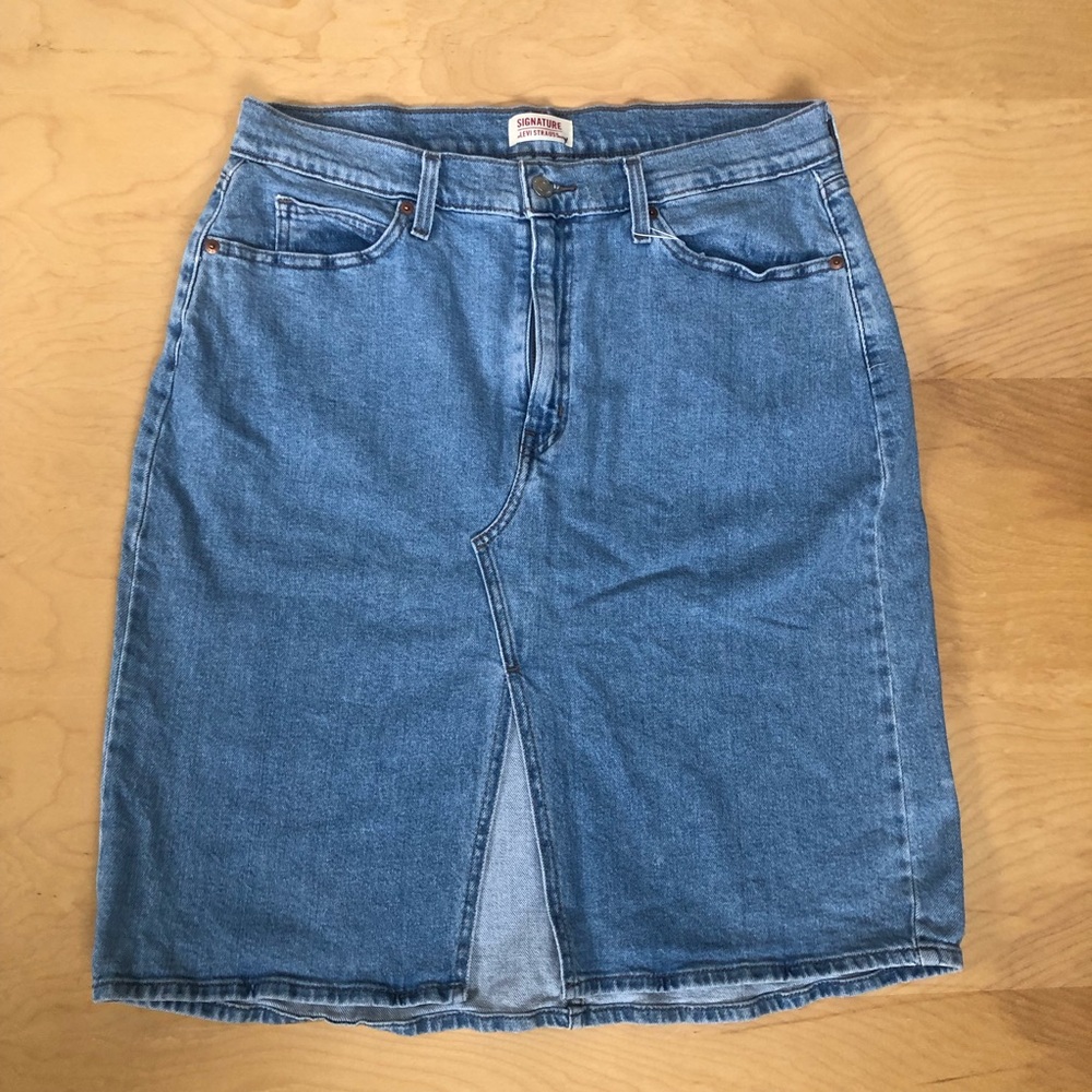 Levi's Signature Classic Blue Denim Skirt Size 14
